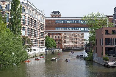 Leipziger Buntgarnwerke, Kanal und Boote