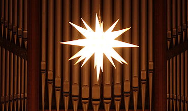 Weihnachtsstern in Philippuskirche